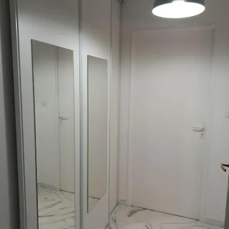 Apartment T1 Sporting 1er Etage