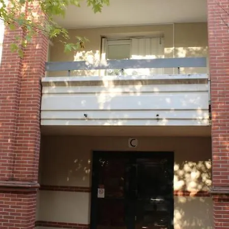 T1 Sporting 1er Etage