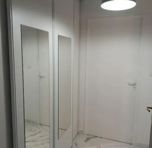 Apartment T1 Sporting 1er Etage